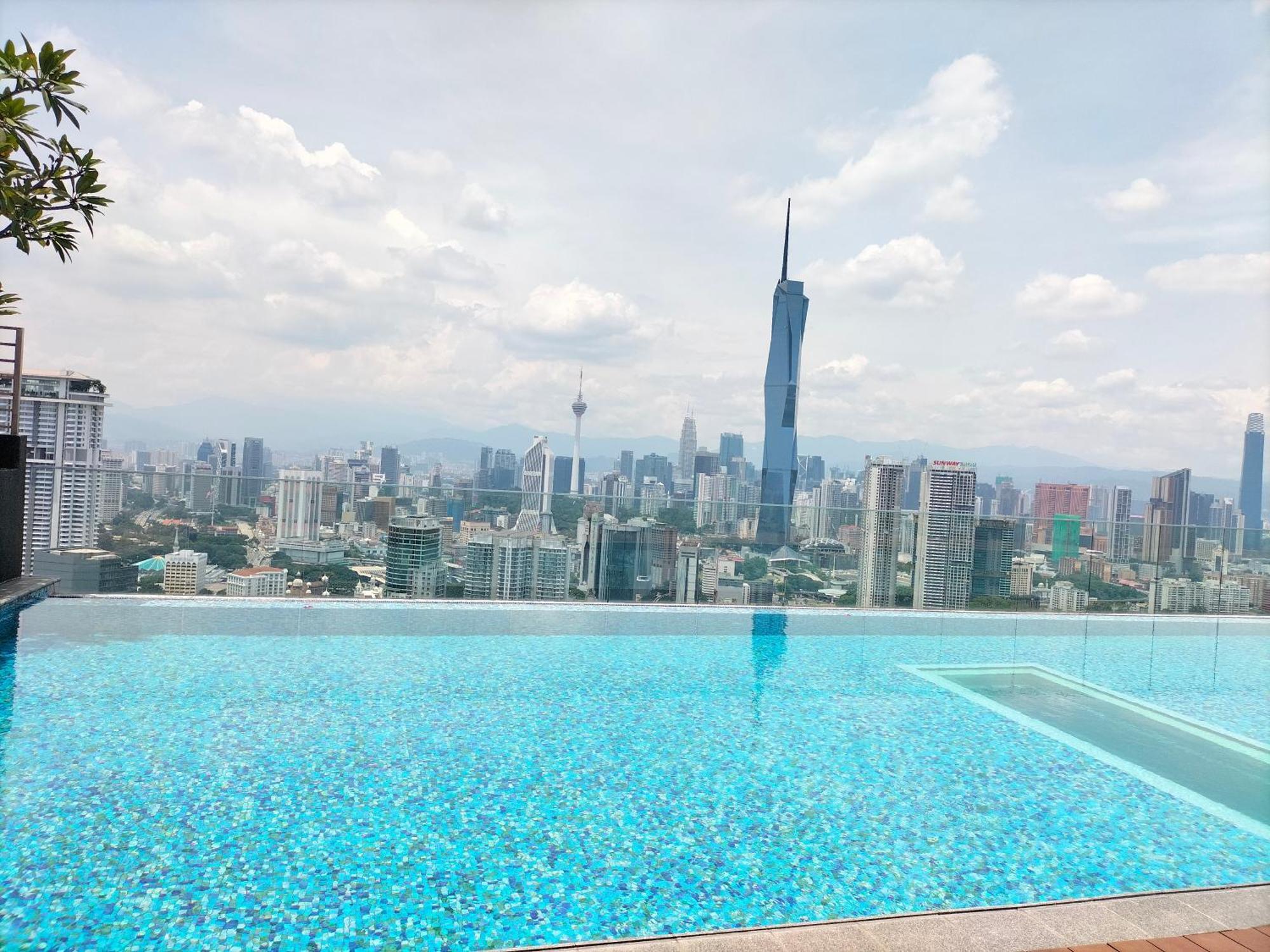 Riveria With Sky Pool And Fitness Kl Sentral * Kuala Lumpur