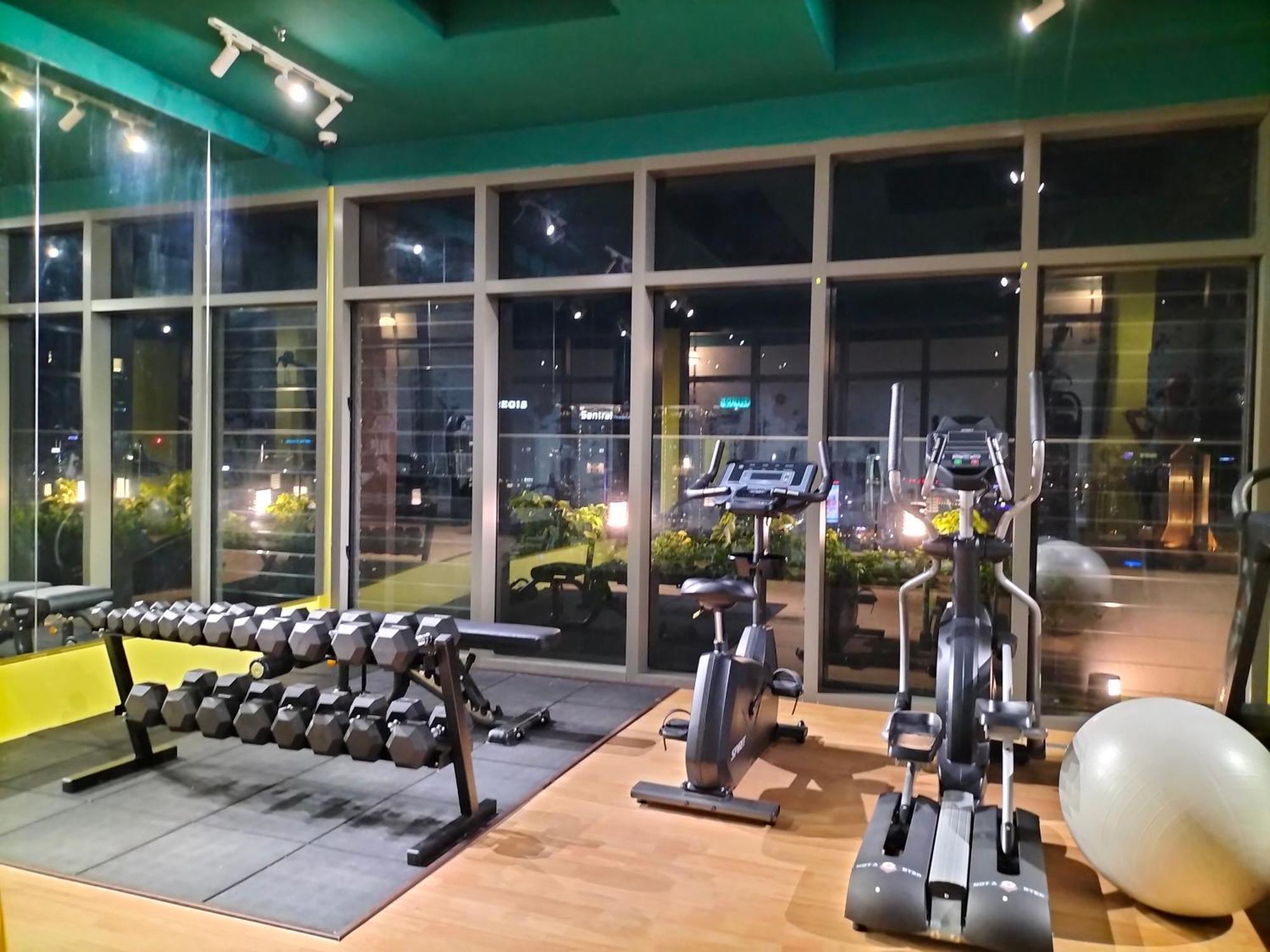 Apartment Riveria With Sky Pool And Fitness Kl Sentral *
